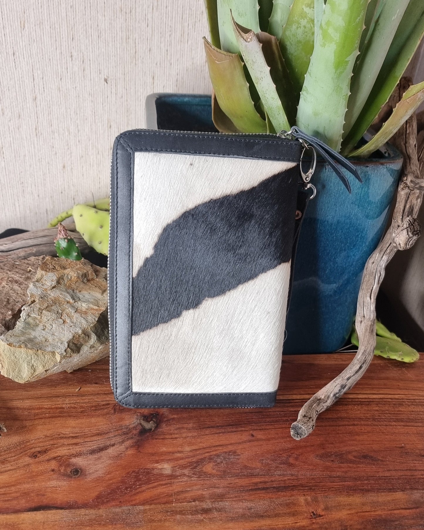 Morijorca Black & White Cowhide Leather Wallet