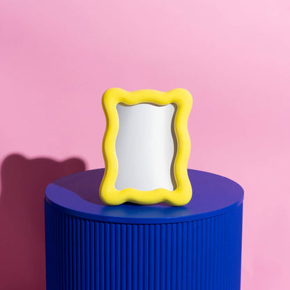 The Raffels - Wavy Frame - Yellow