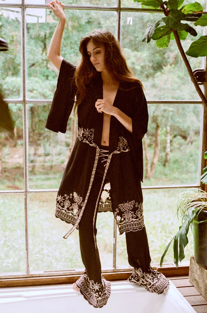 KATLA KIMONO DRESS - BLACK